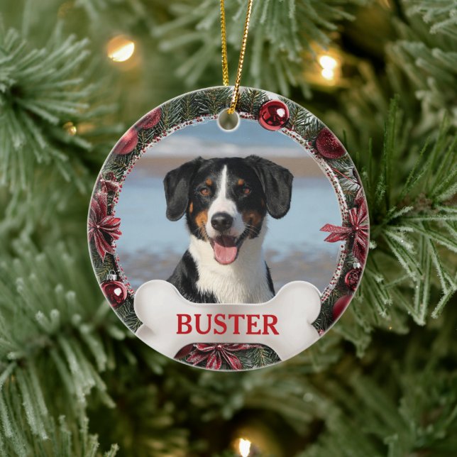 Ornamento De Cerâmica Evergreen Christmas Wreath Dog Photo Tree Ornament (Árvore)