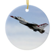 F-16 Thunderbird em Voo