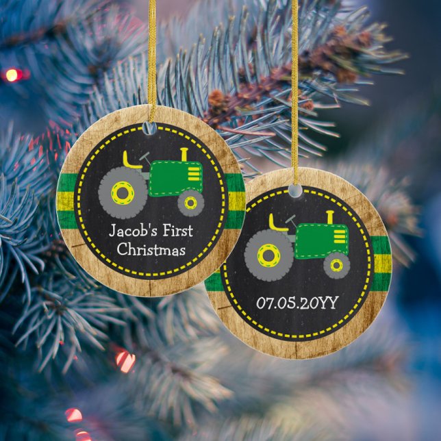 Ornamento De Cerâmica Faux Wood Faux no 1º Natal (Criador carregado)