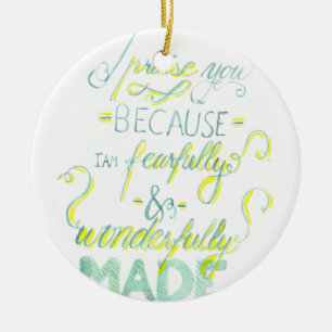 Ornamento De Cerâmica Feito temìvel e maravilhosamente