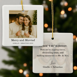 Ornamento De Cerâmica Feliz e Primeira Foto de Natal Casada