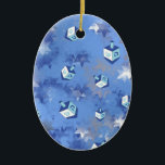 Ornamento De Cerâmica Feliz Hanukkah Challing Stars and Dreidels<br><div class="desc">Você está vendo a coleção de Design Lee Hiller. Roupa,  Ofertas e Coleções Lee Hiller Fotografia ou Coleção de Arte Digital. Você pode ver sua fotografia da Nature em http://HikeOurPlanet.com/ e seguir seu blog de caminhada no Hot Primavera National Park.</div>