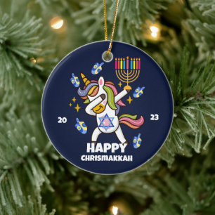 Ornamento De Cerâmica Feliz Hanukkah, um unicórnio engraçado