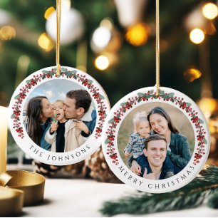 Ornamento De Cerâmica Feliz Natal Foto Botânica de Azevinho