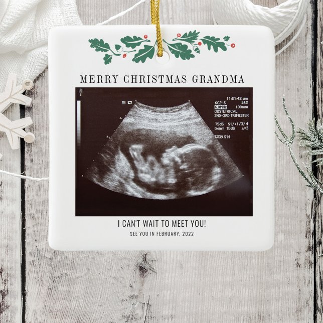 Ornamento De Cerâmica Feliz Natal Gravidez Ultrassom Foto Vovó (Merry Christmas Pregnancy Announcement Sonogram Ceramic Ornament)