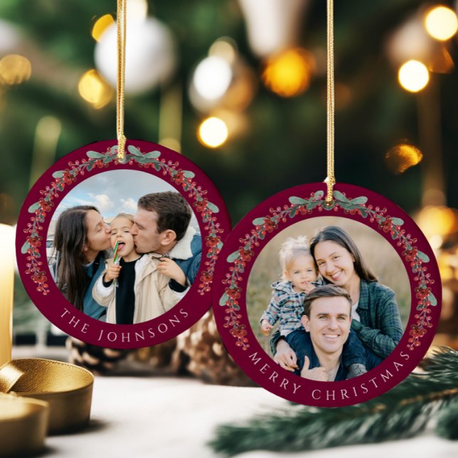 Ornamento De Cerâmica Feliz Natal Holly Foto Botânica (Merry Christmas Holly Botanical Photo Ceramic Ornament)