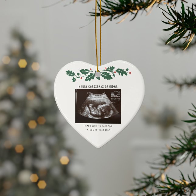 Ornamento De Cerâmica Feliz Natal Vovó Gravidez Ultrassom (Merry Christmas Grandma Pregnancy Announcement Ceramic Ornament)