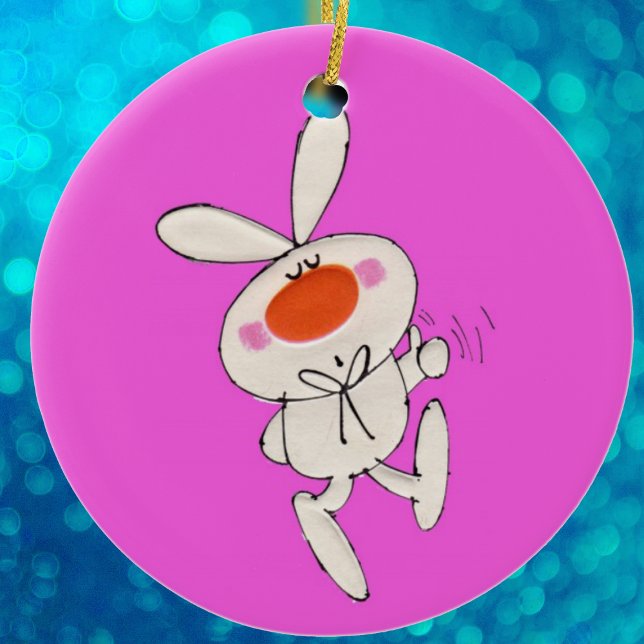 Ornamento De Cerâmica Feliz Rabbit Branco Canto Dançante (Cute white bunny big orange nose bow tie on bright pink hanging Easter ornament.)