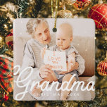 Ornamento De Cerâmica Feriado de Natal da Vovó Chica Moderna<br><div class="desc">Design é composto por tipografia quic moderna com sans serif e serif font. Adicione uma foto personalizada de vovó e ano.</div>
