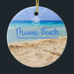 Ornamento De Cerâmica Férias em Miami Beach, família personalizada, Nata<br><div class="desc">Uma bela lembrança personalizável de Miami Trip. Personalização: Alterar Legenda e ano para torná-la exclusiva.</div>