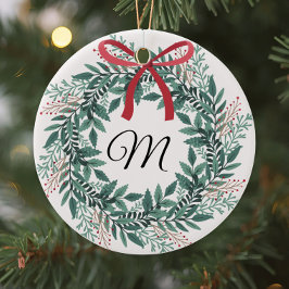 Ornamento De Cerâmica Festive Christmas Wreath Custom Initial and Photo