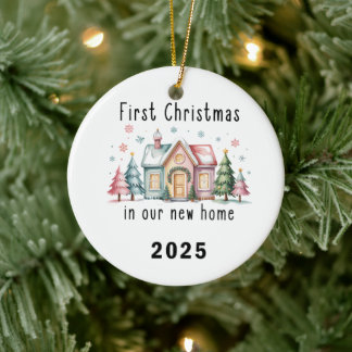 Ornamento De Cerâmica First Christmas in Our New Home – Ceramic Ornament