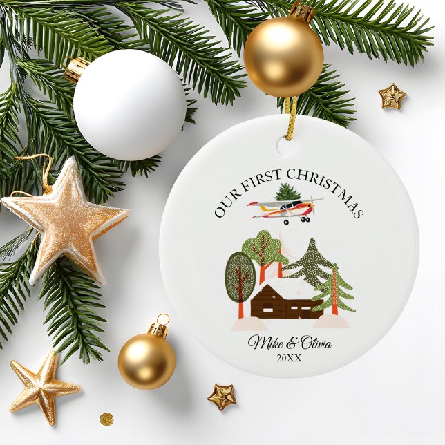 Ornamento De Cerâmica First Christmas New Home Cessna Airplane and Tree (Criador carregado)