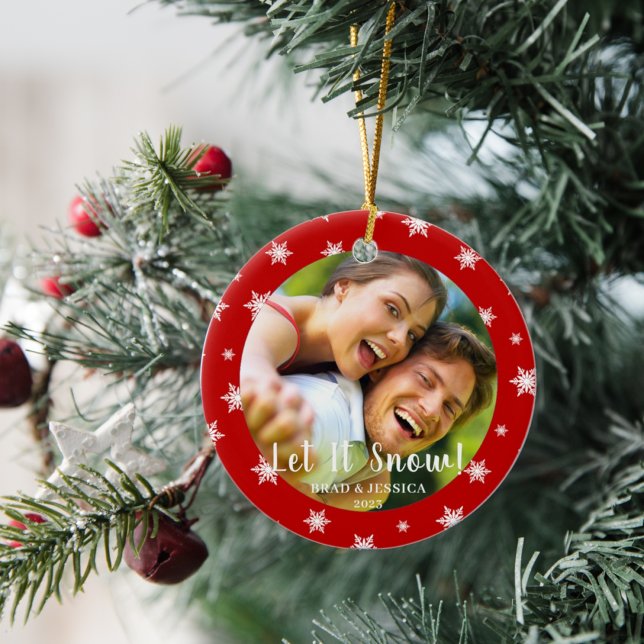 Ornamento De Cerâmica Flocos de neve vermelhos no Natal (Criador carregado)