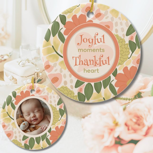 Ornamento De Cerâmica Floral Photo Keepsake Ornament - Joyful Moments  (Joyful Moments Thankful Heart – Personalized Floral Keepsake Ornament)
