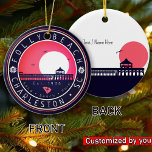 Ornamento De Cerâmica Folly Beach SC Souvenirs Retro Sunset Pier 60s<br><div class="desc">Este retro Folly Beach Pier do South Carolina Vintage design faz um excelente de Natal ou presente de aniversário para fãs da South Carolina Beach. O retroverão vibes design é um presente perfeito para amantes de viagem e fãs de destinos tropicais. - Você pode personalizar o modelo, adicionando um nome...</div>
