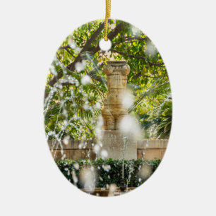 Ornamento De Cerâmica Fonte nos jardins de Almudaina - Maiorca