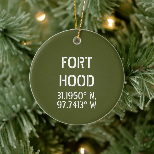 Ornamento De Cerâmica Fort Hood Latitude Longitude Personalizada (Árvore)