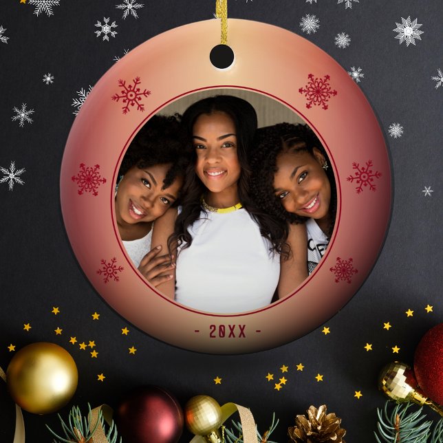 Ornamento De Cerâmica Foto da família Festiva Red Metallic Snowflake (Criador carregado)