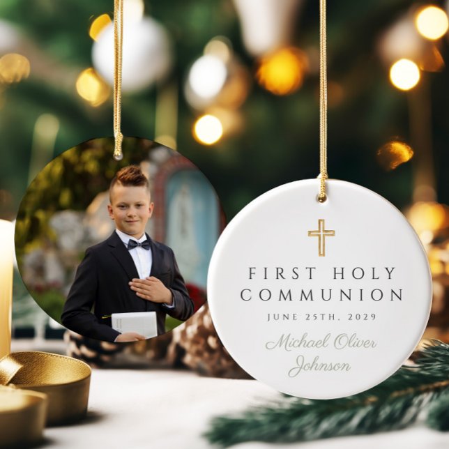 Ornamento De Cerâmica Foto da Primeira Comunhão do Sage Green Script Boy (Sage Green Script Boy First Communion Photo Ceramic Ornament)