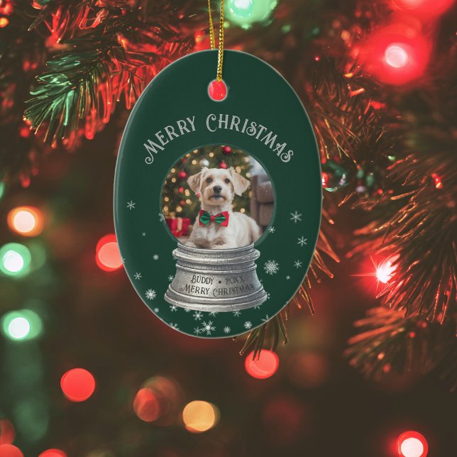 Ornamento De Cerâmica Foto de Floco de Neve Verde (Green photo snow globe christmas ornament with snowflakes)
