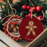 Ornamento De Cerâmica Foto de Natal da Bolinhas Vermelha do Gingerbird M<br><div class="desc">Celebrar as festas com este adorável Homem Gingerpão Vermelho Bolinhas Foto de Natal Cerâmica. Apresentando um design de gengibre fofo com uma foto personalizável no verso, este ornamento é perfeito para adicionar um toque de charme festivo à sua árvore. Personalize-o com o seu nome de família e a sua foto...</div>