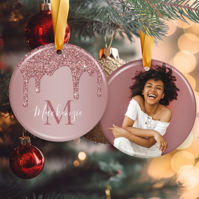 Ornamento De Cerâmica Foto do Monograma da Glitter de Discagem Dourada d (Rose Gold Dripping Glitter Monogram Photo Ceramic Ornament)