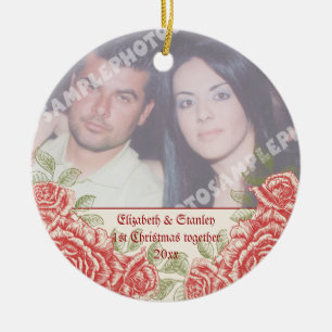 Ornamento De Cerâmica Foto do Natal do casal das rosas vermelhas do