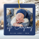 Ornamento De Cerâmica Foto do primeiro Marinho de Natal do Bebê Azul Bra<br><div class="desc">Celebrar o primeiro Natal do bebê com este moderno ornamento minimalista de manutenção de fotos. O texto azul do marinho diz "Natal de 1rua" no roteiro de caligrafia. Substitua facilmente a imagem de exemplo pela sua foto favorita e adicione o nome do bebê e o ano abaixo. Uma tela de...</div>