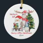 Ornamento De Cerâmica Foto dos primeiros Papais noeis de Natal e Auxilia<br><div class="desc">Ornamento de fotos de Natal para o primeiro Natal do bebê. O design apresenta uma ilustração de cor d'água fofa de Papais noeis e seus ajudantes com uma árvore de natal decorada e manchas com presentes embrulhados por presente. A tipografia caprichosa diz "[nome do bebê 1rua] Feliz Little Christmas" que...</div>