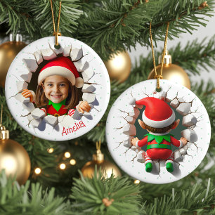 Ornamento De Cerâmica Foto engraçada do rosto do elfo de Natal com nome