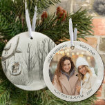 Ornamento De Cerâmica Foto Personalizada Por Aquarela Da Floresta De Inv<br><div class="desc">Enfeites de natal de fotos que você pode personalizar para a mãe e Pai ou qualquer outra pessoa! O design tem uma elegante cena de aquarela de um lado de uma floresta de inverno com coruja em um balanço de pneu. O outro lado tem sua foto e seus nomes ou...</div>