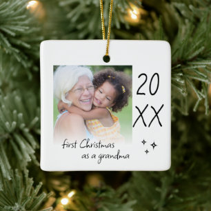Ornamento De Cerâmica Fotos do Primeiro Natal como Avó Simples Moderno