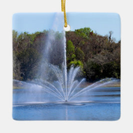 Ornamento De Cerâmica Fountain On A Pond