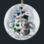 Ornamento De Cerâmica Futebol Ball Snowman Natal<br><div class="desc">O Snowman de Futebol parece adorável numa grande variedade de mercadorias de presentes de Natal. Qualquer fã de futebol adoraria este ornamento pendurado na sua árvore de Natal. Personalizar com nome ou data.</div>