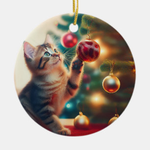 Ornamento De Cerâmica Gatinho Fofo Brincando Com a Bolha de Natal
