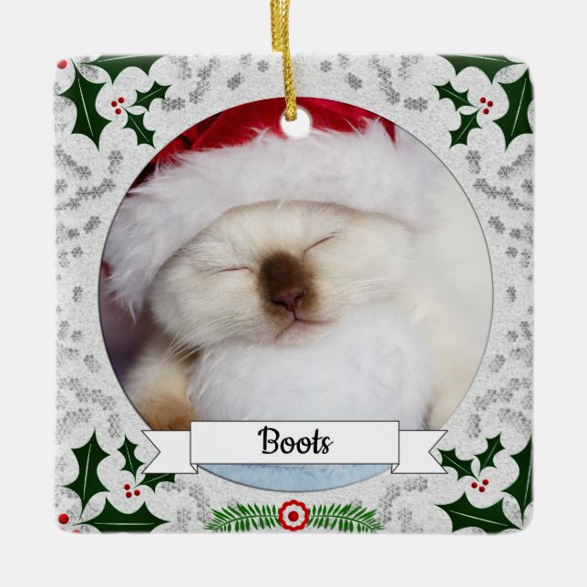 Ornamento De Cerâmica Gatinho personalizável Holly Frame (Frente)