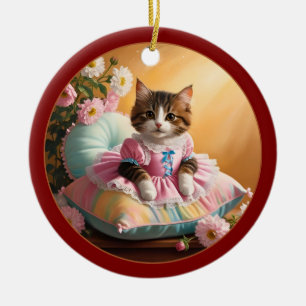 Ornamento De Cerâmica Gato Bonito na Cama