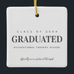 Ornamento De Cerâmica Graduação Da Faculdade De Terapia Ocupacional OT<br><div class="desc">Este ornamento moderno minimalista e personalizado é uma manutenção simples e significativa para o seu aluno de terapia ocupacional favorito. Celebre sua escola de formandos de terapia ocupacional favorita,  estudante de pós-graduação em medicina ocupacional:</div>