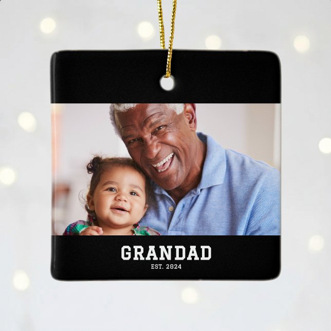 Ornamento De Cerâmica Grandad Established Black White Bold Photo (Criador carregado)