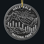 Ornamento De Cerâmica Haleakala National Park Hawaii Vintage Monoline<br><div class="desc">Design de monolina Haleakala. O parque é batizado de Haleakalā,  um vulcão latente dentro de seus limites.</div>
