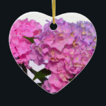 Ornamento De Cerâmica Hídrangas florais roxas, cor-de-rosa, elegantes<br><div class="desc">Um romance clássico do país. Lindos Hydrangeas roxos e azuis. Foto de H Cooper</div>