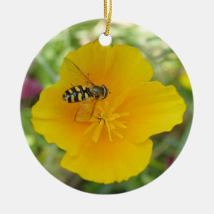 Ornamento De Cerâmica Hoverfly em um Aniversário Personalizado da Poppy