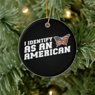 Ornamento De Cerâmica Identifico-Me Como Uma Borboleta Americana Bandeir