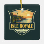 Ornamento De Cerâmica Isle Royale National Park Ilustration Retro Crachá<br><div class="desc">Isle Royale vetor trabalho de arte design. O parque é constituído por Isle Royale e centenas de ilhas adjacentes,  assim como pelas águas circundantes do lago Superior,  no estado de Michigan.</div>