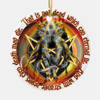 Ornamento De Cerâmica Isso não é morto que pode mentir eternamente