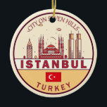 Ornamento De Cerâmica Istambul Turquia Cidade Skyline Emblem<br><div class="desc">Design de arte colorida e minimalista de Istambul,  com monumentos e marcos da cidade na Turquia.</div>