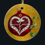 Ornamento De Cerâmica judaica,romã,romã coração,hanukkah,lee<br><div class="desc">Você está vendo a Captura Lee Hiller de Fotografia e Designs de Decoração Doméstica e Escritório, Roupa, Presentes e Coleções. As Designs incluem Lee Hiller Photoographic e Mixed Media Digital Art Collection. Você pode ver sua fotografia da Nature em http://HikeOurPlanet.com/ e seguir seu blog de caminhada no Hot Primavera National...</div>