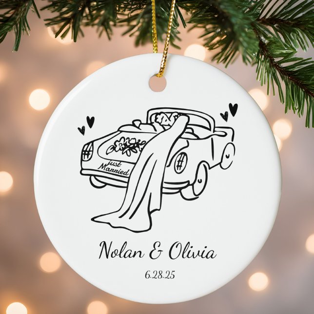 Ornamento De Cerâmica Just Married Custom Couple Names & Wedding Date (Criador carregado)