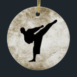 Ornamento De Cerâmica Kickboxing - Ornament de Karate<br><div class="desc">Kickboxing - Karate Ornament com fundo colorido vintage.</div>